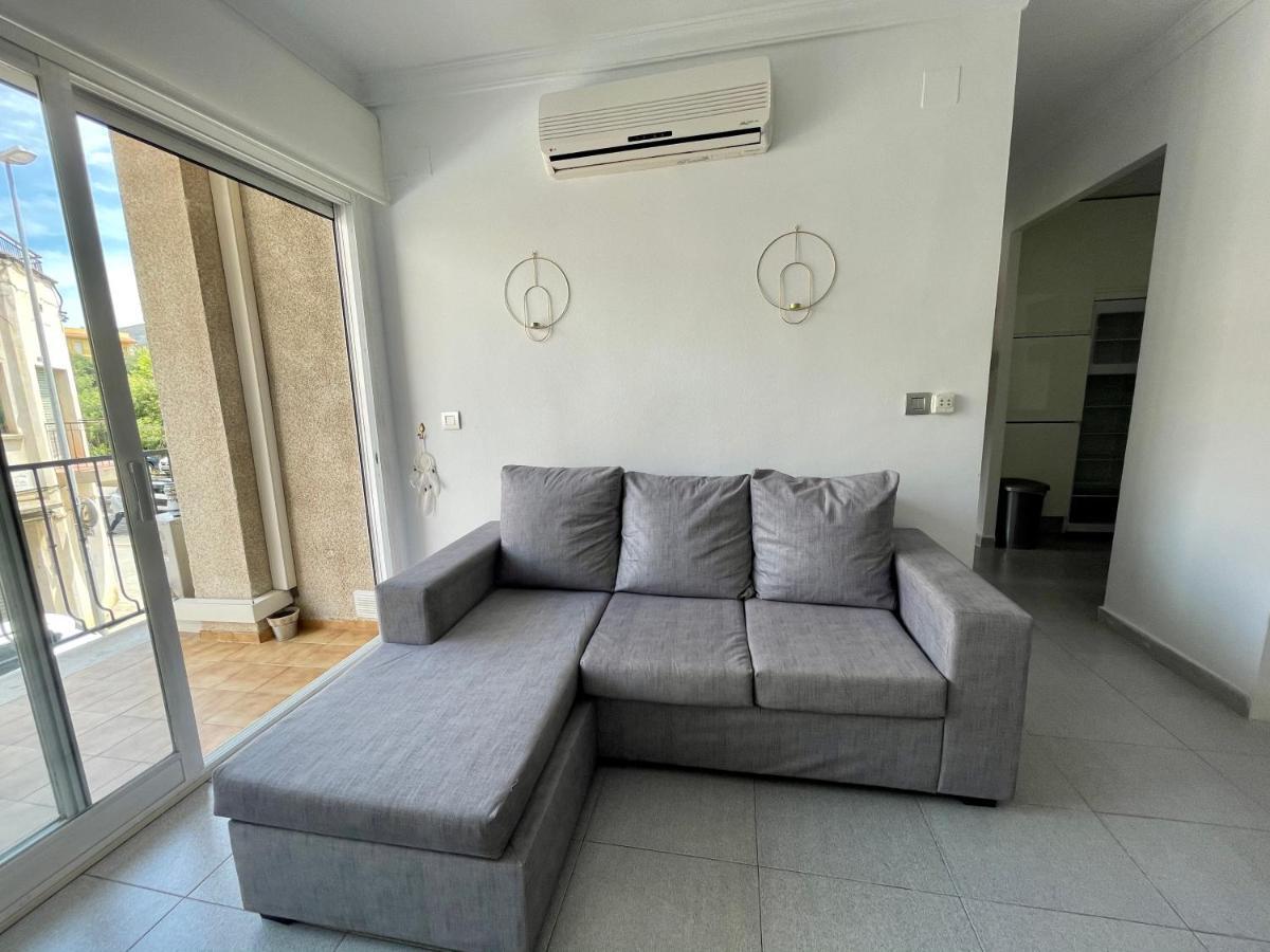Acogedor y céntrico apartamento a 1' de la playa Roses Esterno foto